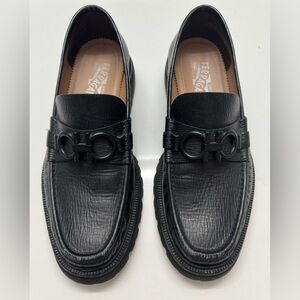 Salvatore Ferragamo Men Black Chunky Loafers - Size 9